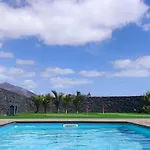 Βίλα Geneva - Relax Y Diversion