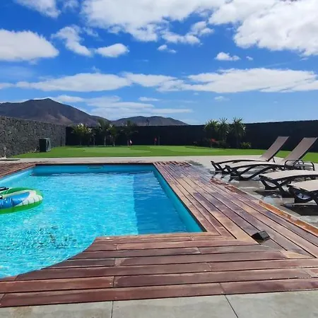 Villa Geneva - Relax Y Diversion Playa Blanca
