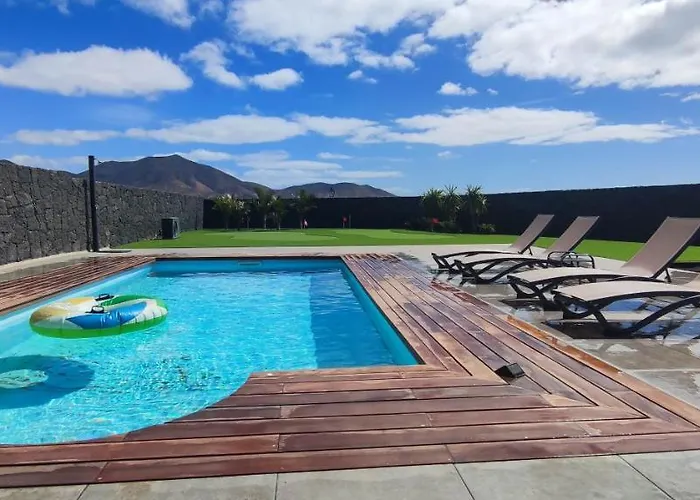 Vila Geneva - Relax Y Diversion Playa Blanca (Lanzarote)